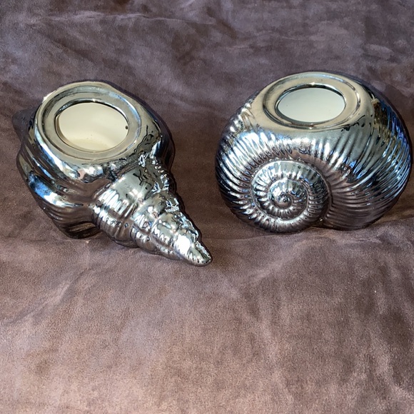 Home Goods Silver Ceramic Shells Shore Decor - Picture 1 of 10